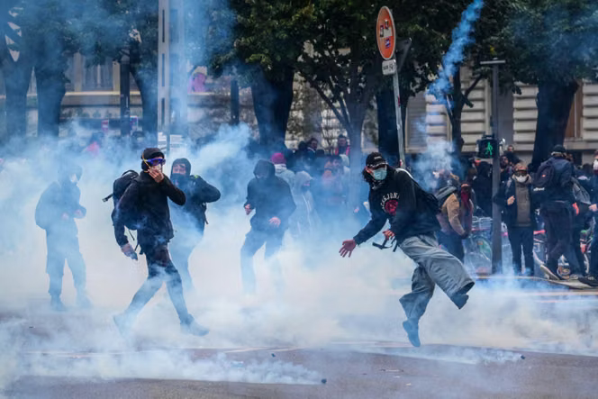 Fichier:Violence 5.png