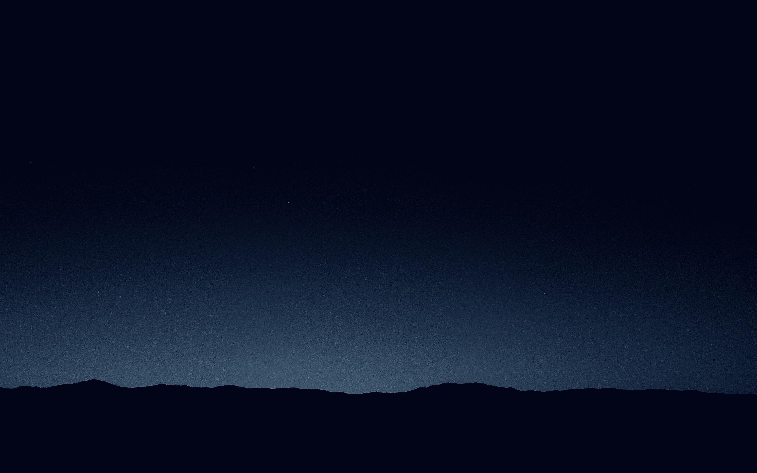 Fichier:EarthFromMars.jpg