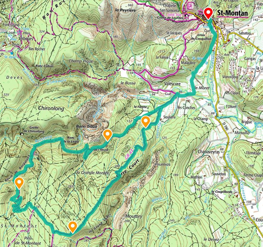 Une boucle de 11,3km (~3h) dans la forêt du Laoul, qui suit le GR42 pour revenir par la vallée le long du Rimouren et de La Conche.