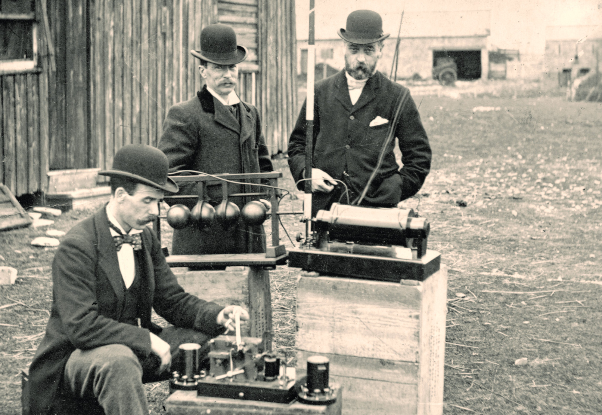 Fichier:Post Office Engineers.jpg